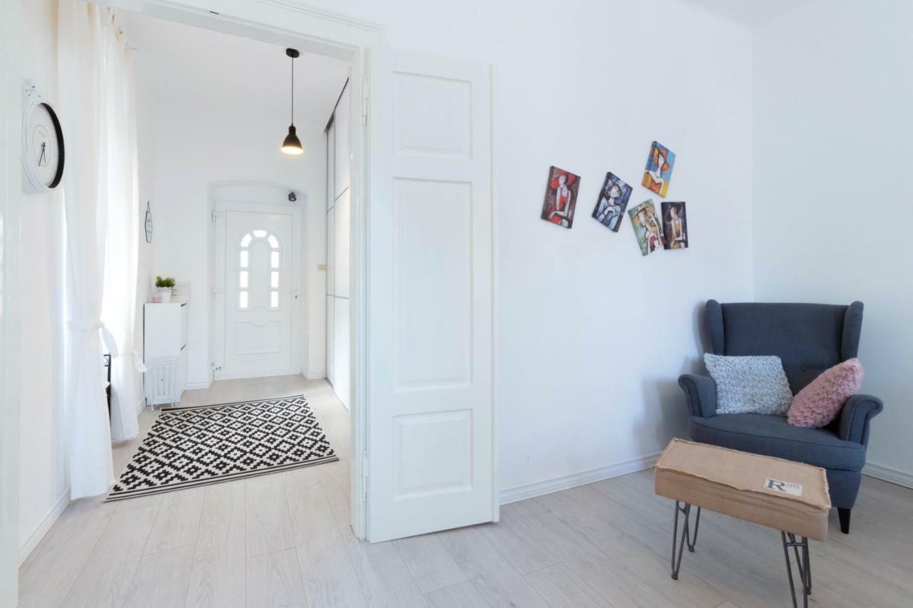 רייקה Little Fish Studio מראה חיצוני תמונה